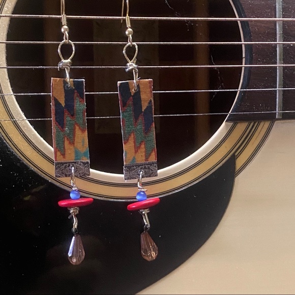 AMELIA PASTICHE DESIGN ooak upcycied earrings - Picture 2 of 4